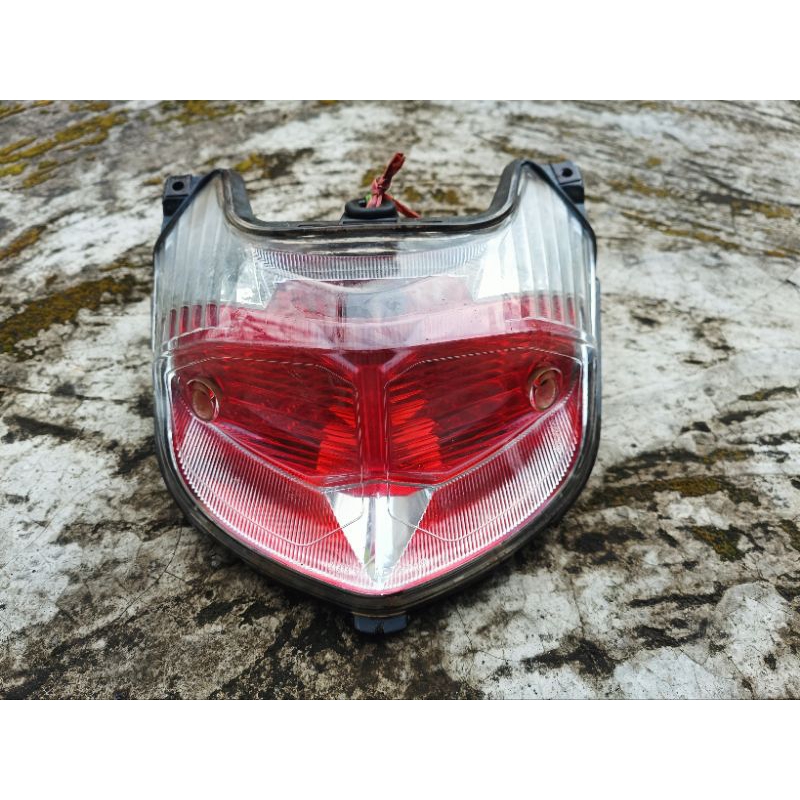 Lampu Belakang Yamaha Vixion old Original