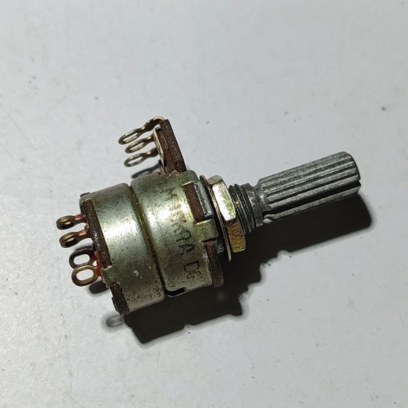 potensio 10K ohm + saklar on / off NOS baru stok lama