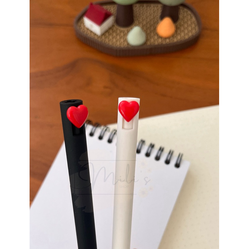 

pulpen / LOVE Gel Pen Black & White