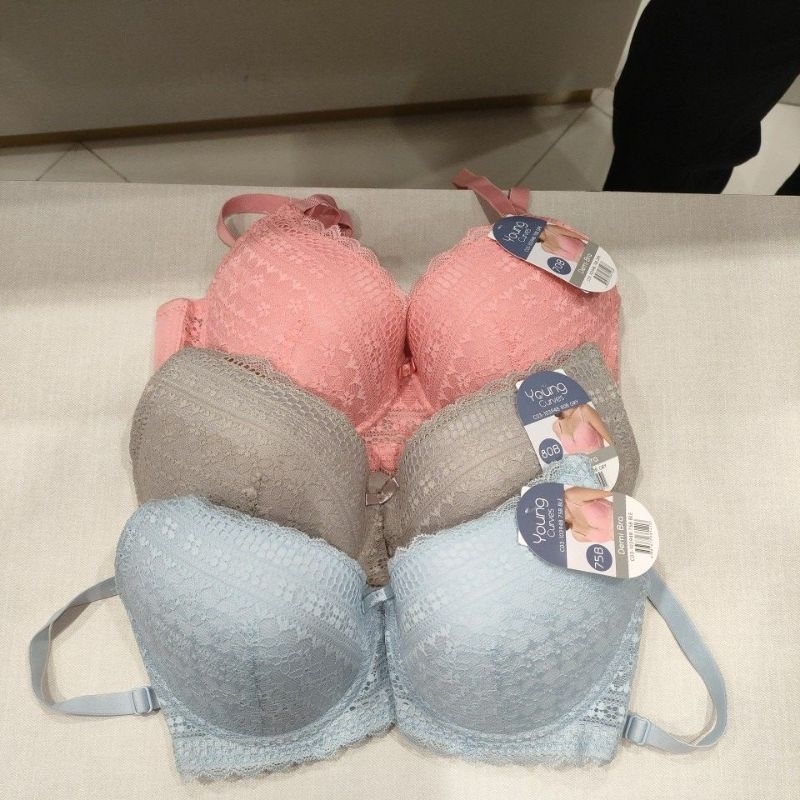 felancy demi bra (full cup) dengan kawat.