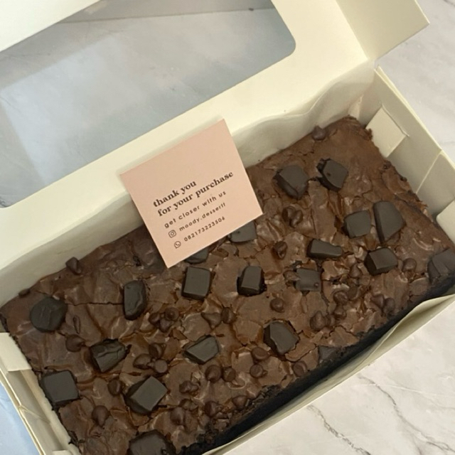 

Fudgy Brownies Double chocolate 20x10 Moody Dessert