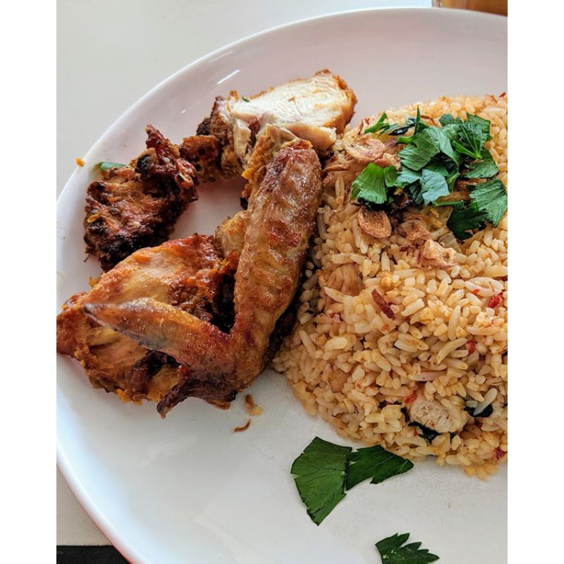 

Nasi Goreng with Ayam Goreng Rempah (AYAM NO REQUEST, BACA DESKRIPSI)