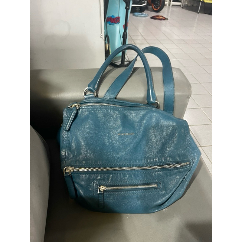 Preloved Givenchy Pandora Bag Medium