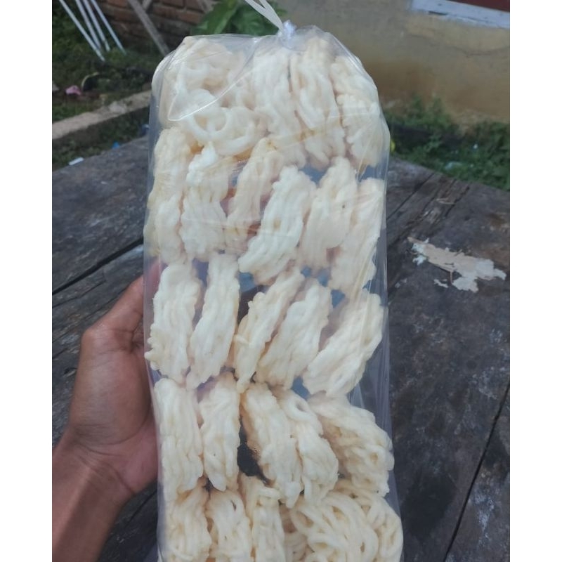 

Kerupuk bervarian rasa