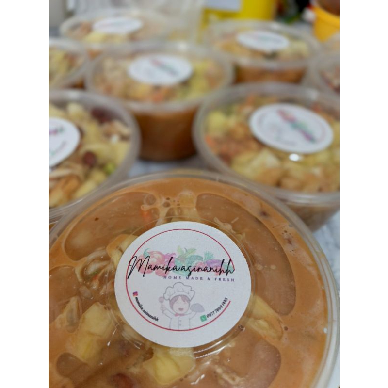 

asinan sayur by mamika