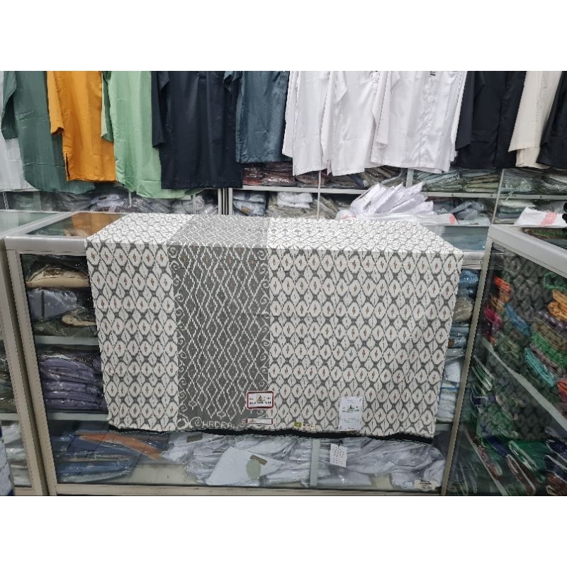 Sarung Tenun Hadrah Kawung Mesres