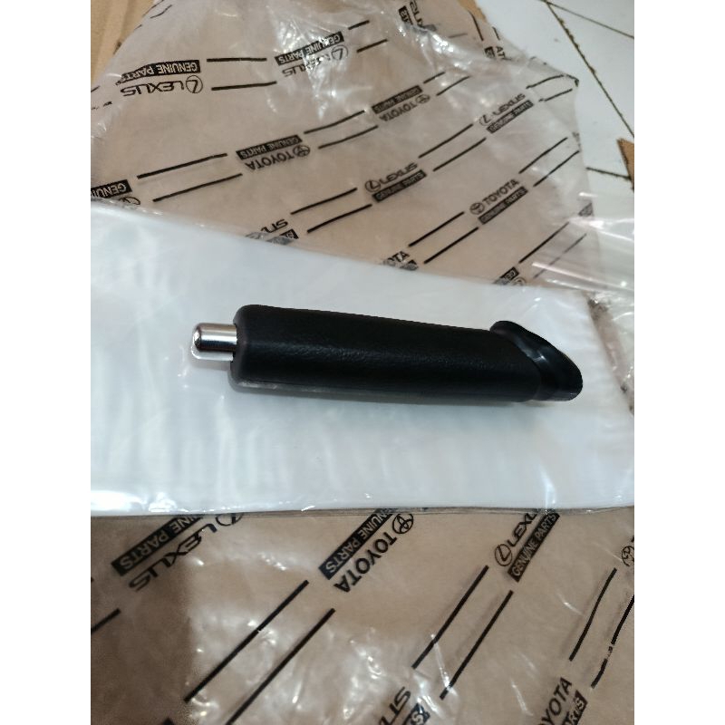 tuas rem tangan toyota yaris