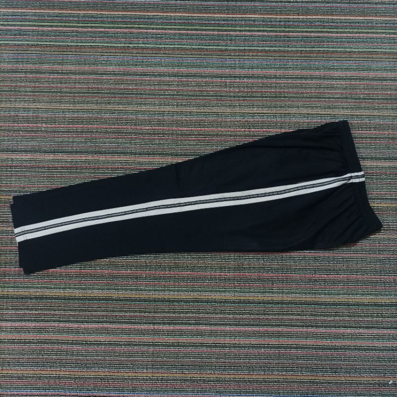 Celana olahraga second basic navy