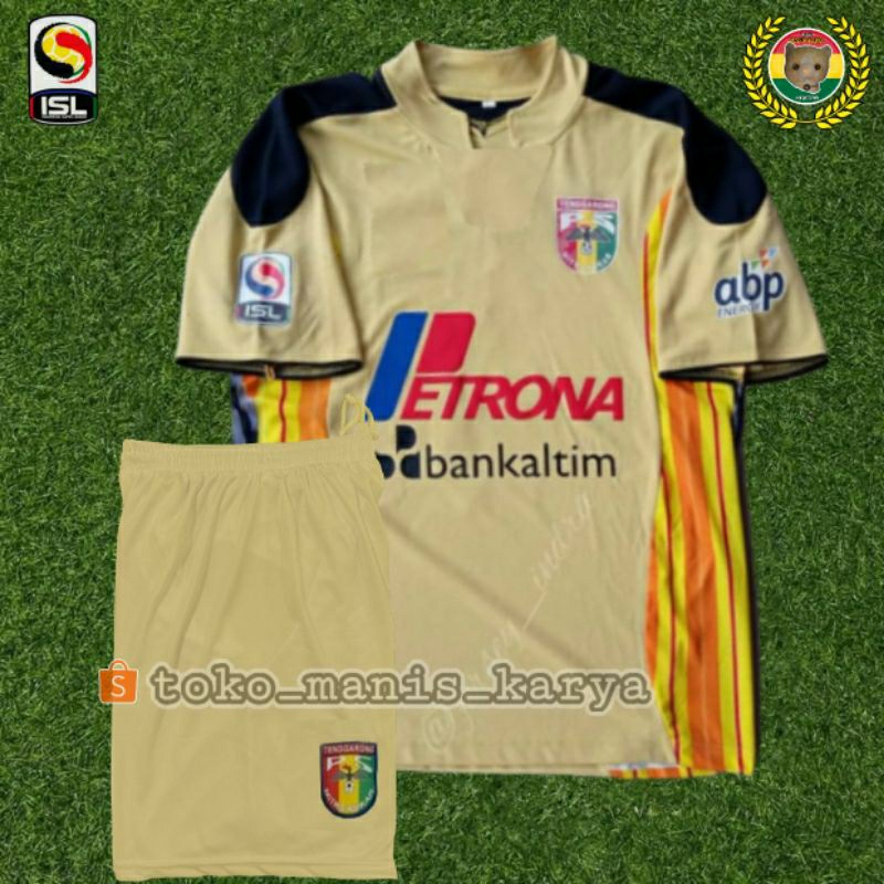 SETELAN DEWASA MITRA KUKAR HOME ISL 2013 KREM JERSEY CELANA RETRO PRINTING LOKAL