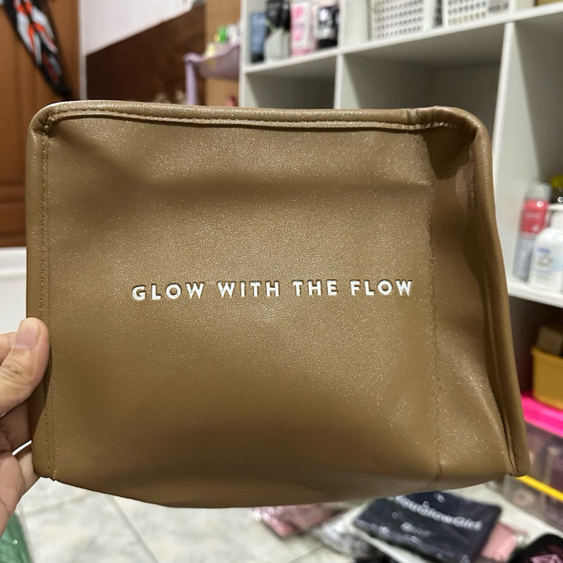 Pouch Makeup ( Tas Makeup ) x Sociolla