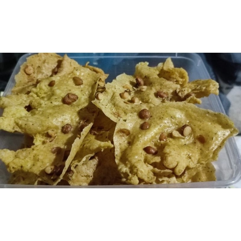 

Rempeyek, peyek kacang tanah kemasan box 3 liter