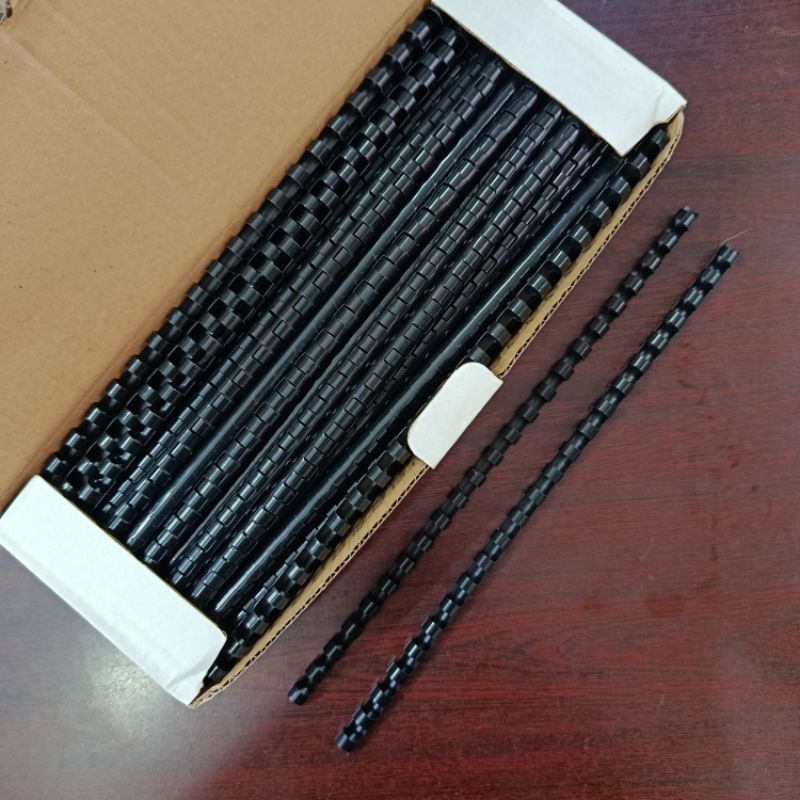 

Spiral Jilid Ring Plastik 3/8 (10 mm) / Isi 100 Batang F4
