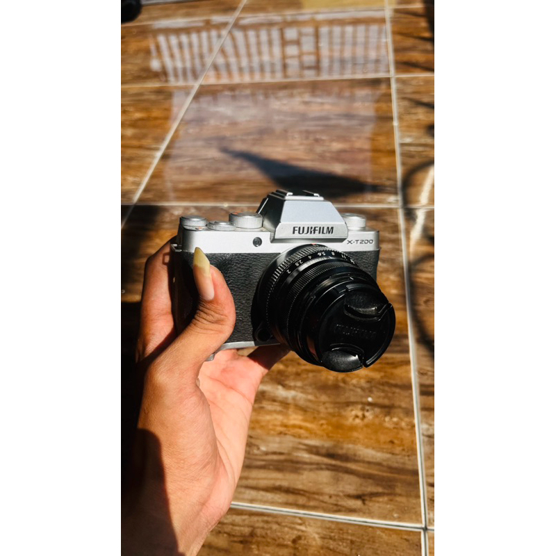 FujiFilm xt200 + Fujinon 35mm