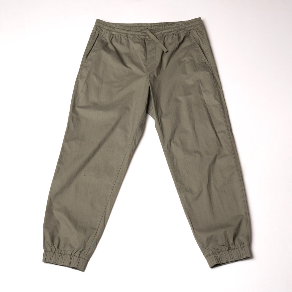 Celana Jogger pria uniqlo sage green original size L brand new without tag