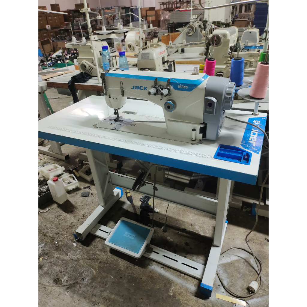 MESIN JAHIT JARUM DUA RANTAI MH -  JARUM 2 RANTAI ( SECOND / BEKAS ) JACK 8558G