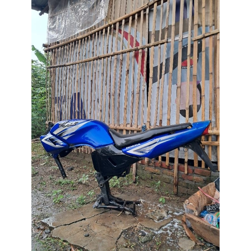 BODY SET RANGKA TILAM TIGER 2000 FUL SETT