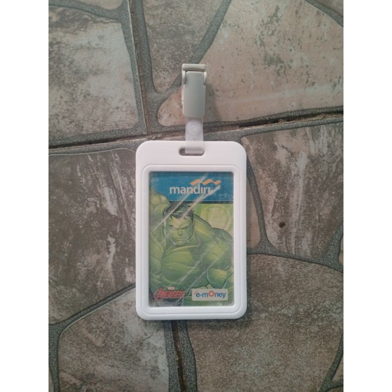 

Tempat ID Card Name Tag holder putih plus jepit penjepit idcard kerang putih terlaris