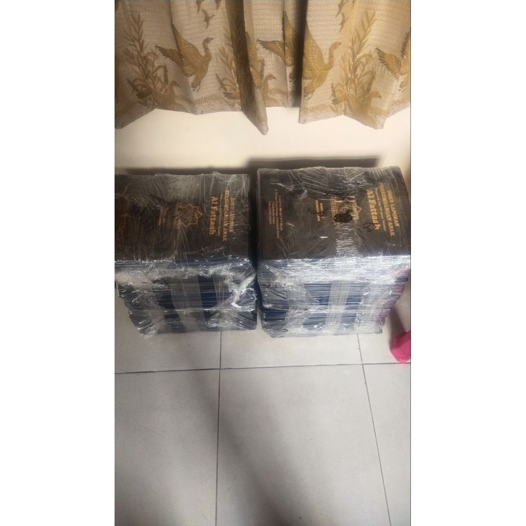 

STOPMAP RAPOT HARD COVER