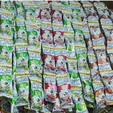 

Milkita permen susu lolipop 1 renceng isi 10 x 9 gr