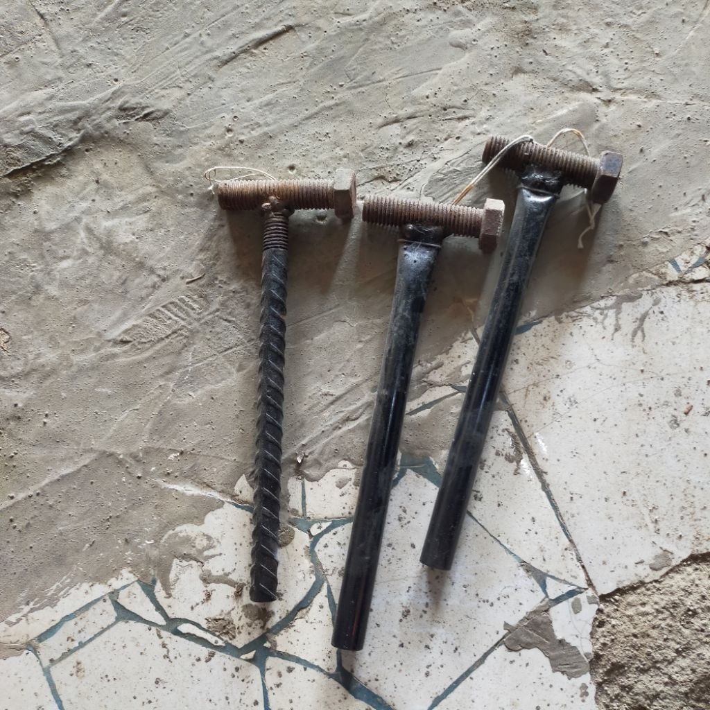 Baru Hand Made Palu Bahan Baut Besar dan Pipa Besi dan Baja Cor Custom Untuk Pelengkap Alat Perkakak