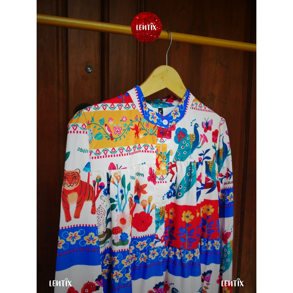Dress Etnik Motif Nusantara – Warna Cerah & Desain Unik
