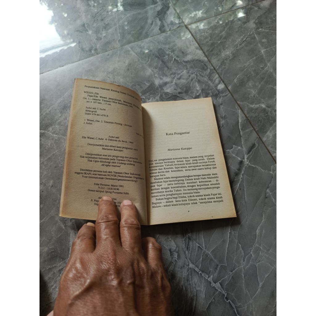 FAJAR - Elie Wiesel - B2