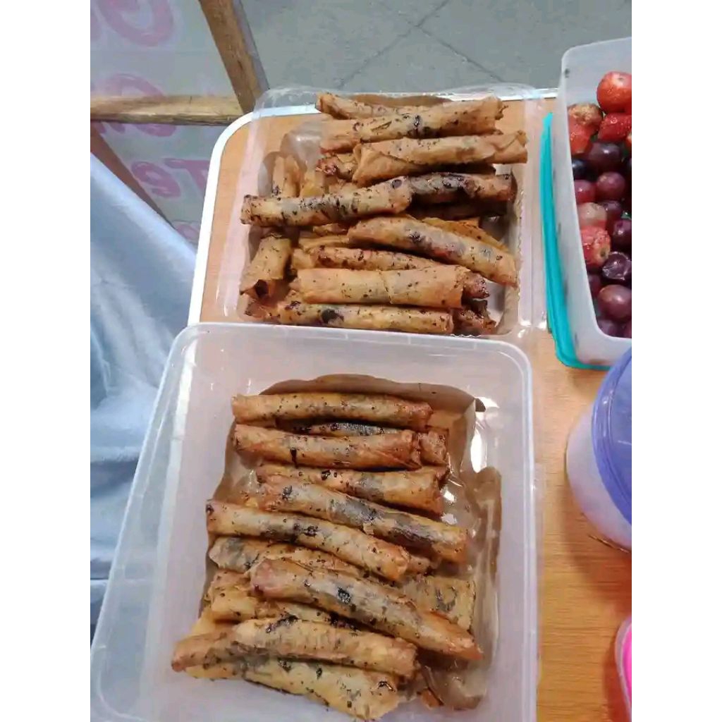 

pisang Aroma pilih isi keju,original pisang coklat, setoberi free saos coklat dan buah