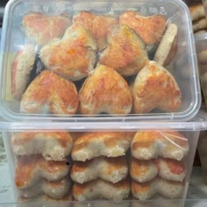 

kue kacang amor