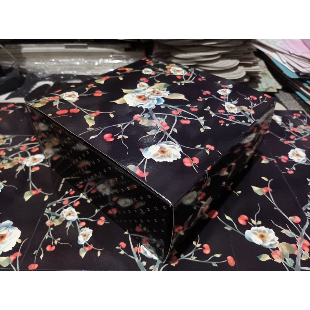 

Cakebox 22*22*10cm blue black @10pcs