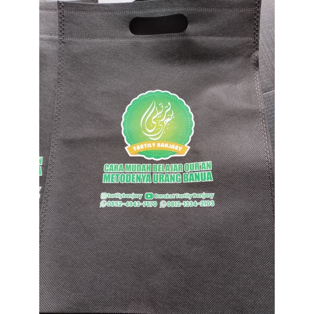 

[EXPRESS 1-2] SABLON FULL WARNA DTF TAS SPUNBOND TAS TANPA TALI 25X35