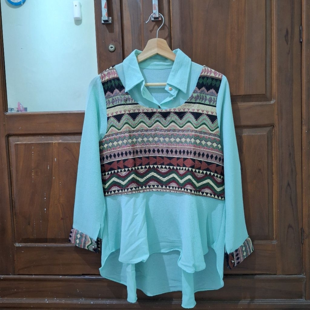 PRELOVED MURAH Blouse Kemeja Atasan Wanita Perempuan Kuliah Kerja Kantor Main Hangout Pakaian Bekas 