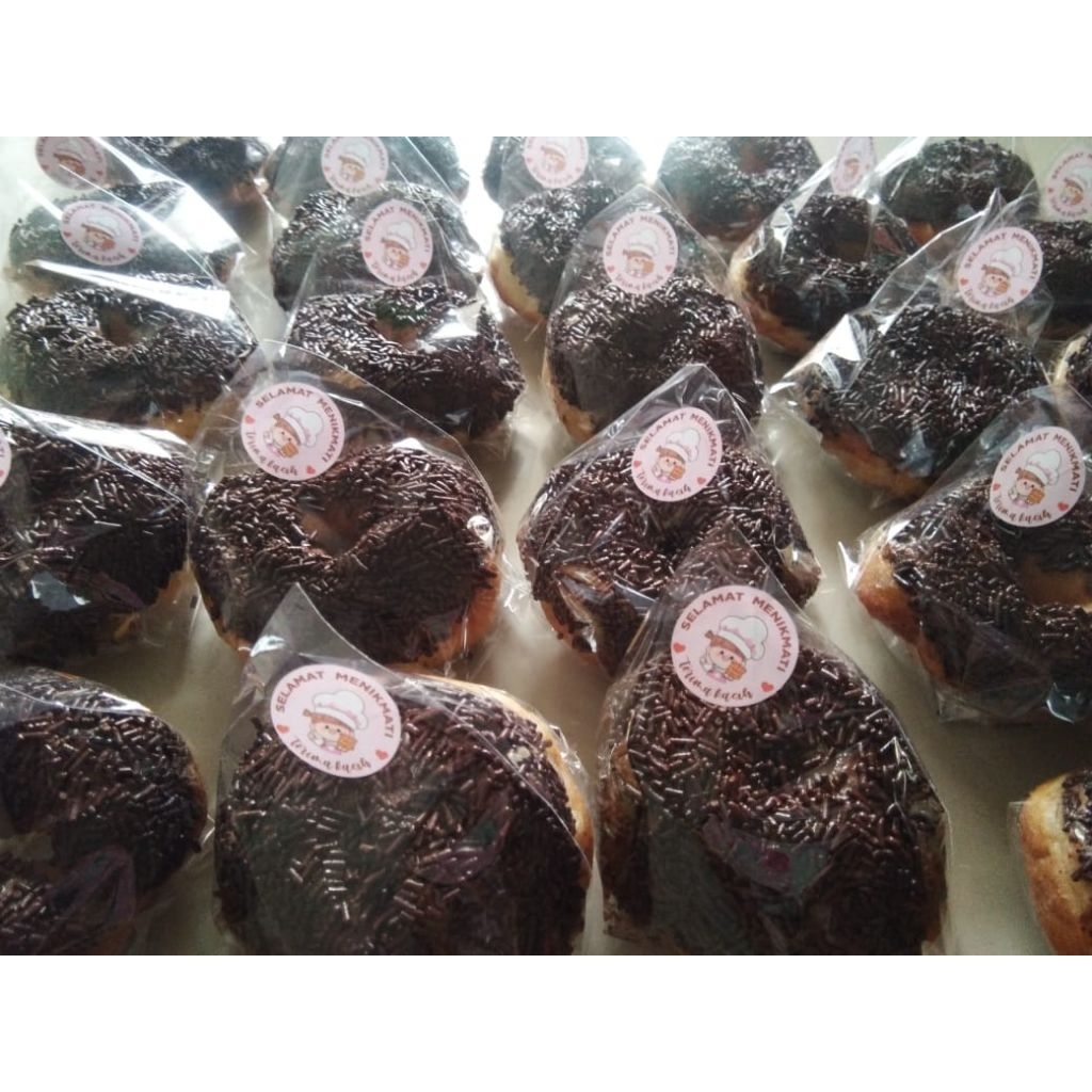 

donat maises cokelat