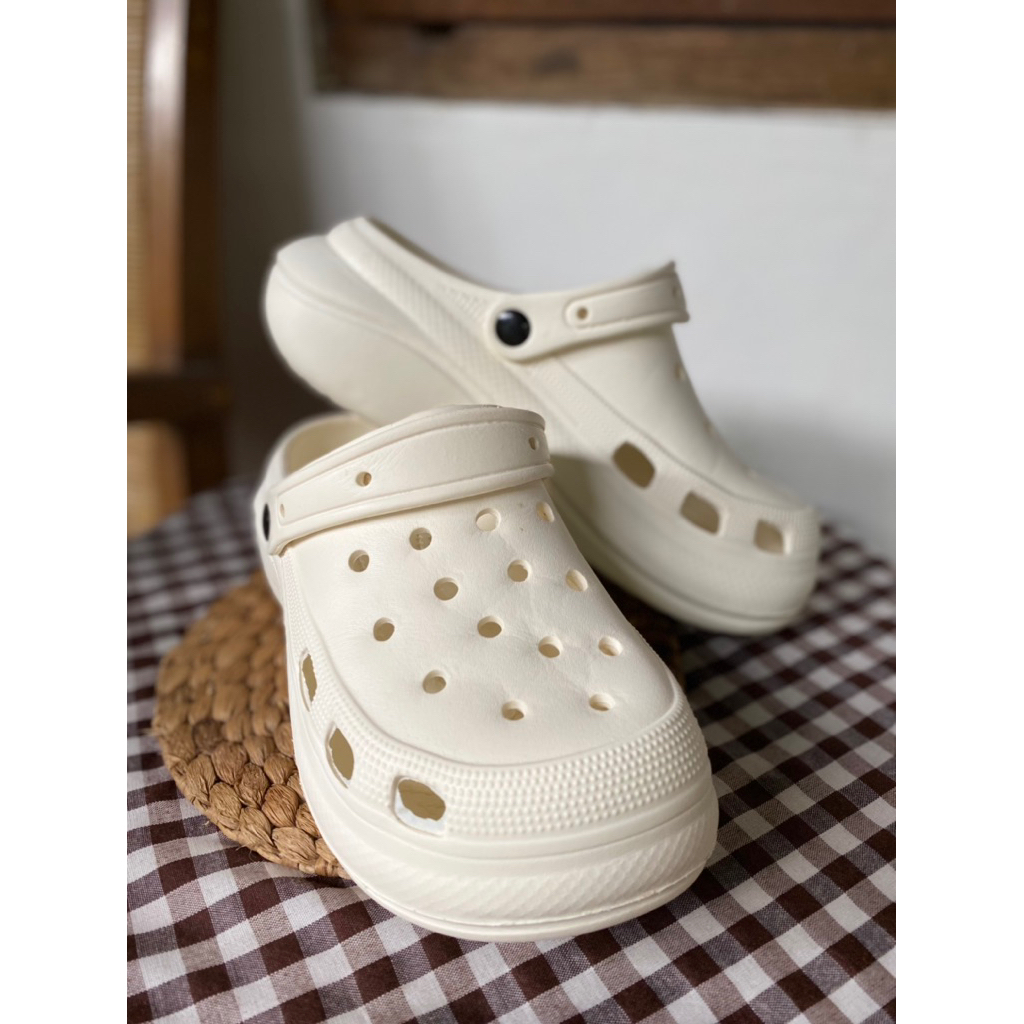 sandal/sepatu/crocs preloved