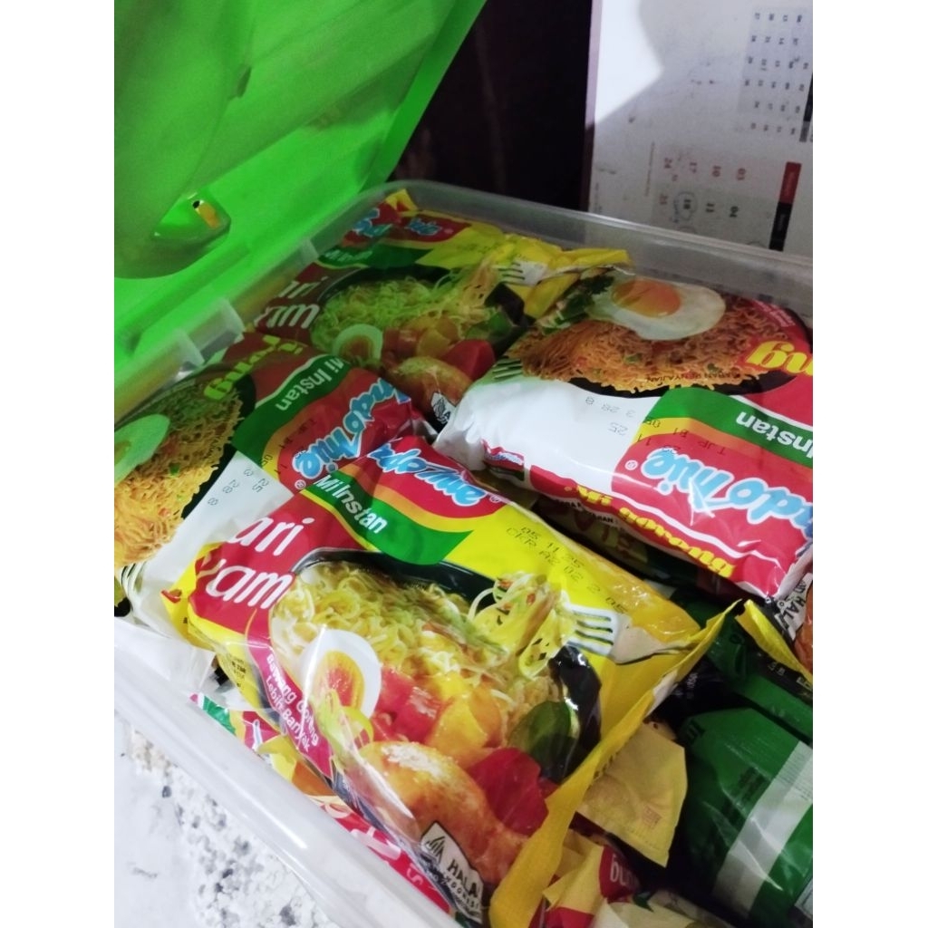

MIE INSTAN INDOMIE KARI AYAM / GORENG SATUAN GROSIR EXP MASIH AMAN