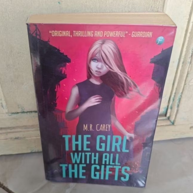 THE GIRL WITH ALL THE GIFTS