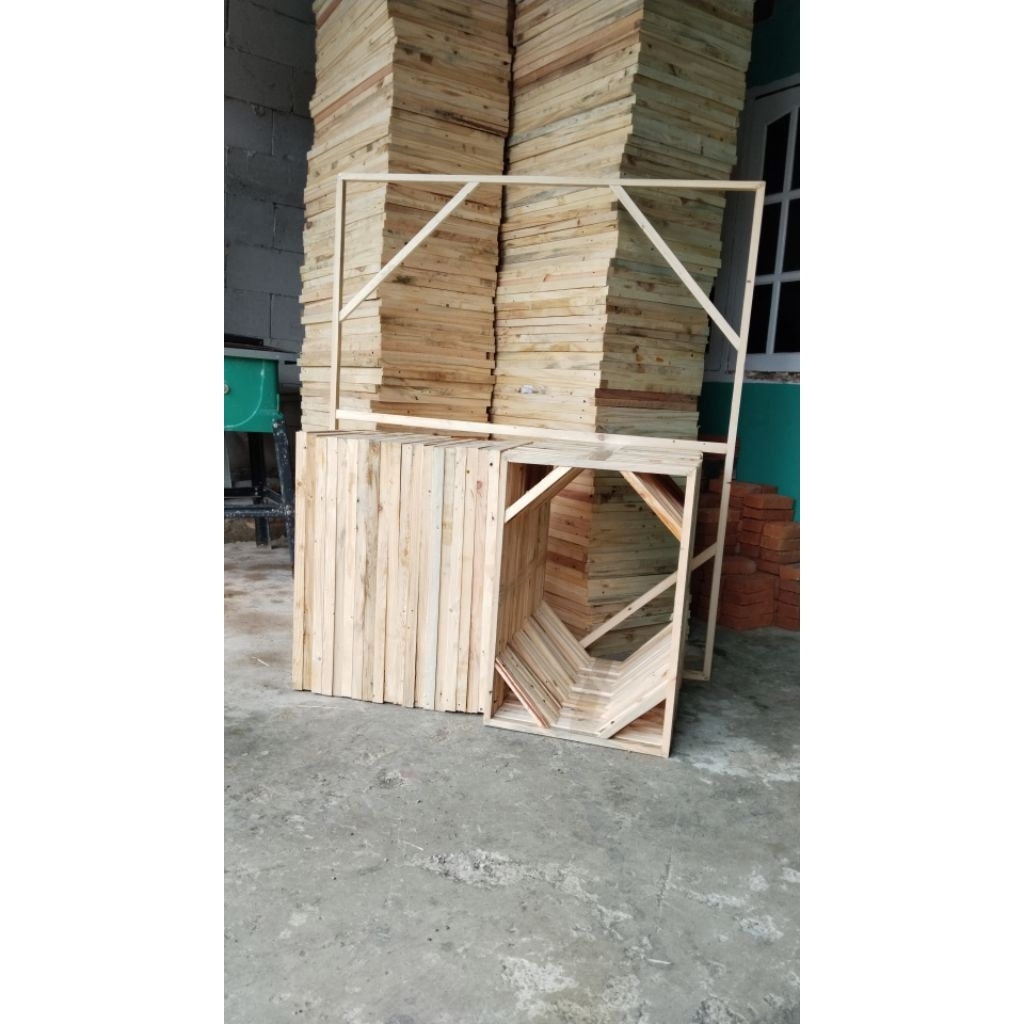 

Spanram Kanvas Lukis 120x180 tebal 5 cm