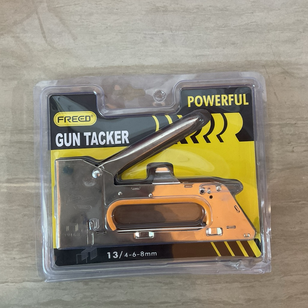 

Tembakan Necis Freed