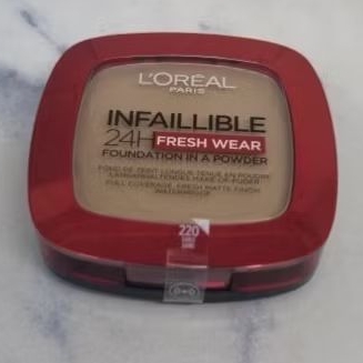 Bedak Loreal Paris Infailible 24 H stok sisa event