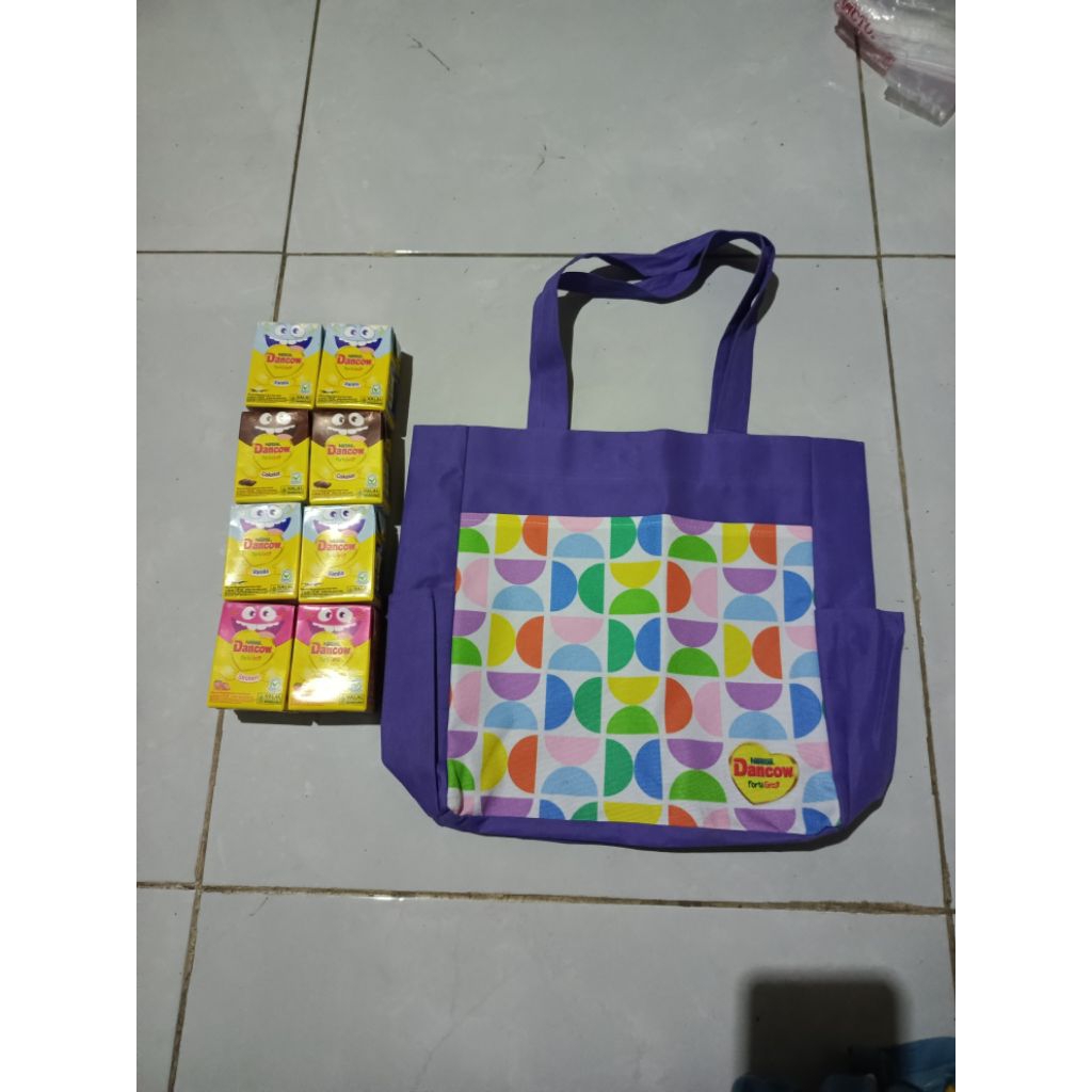 

DANCOW Fortigro Susu UHT 110ml x10pcs Free Gift Tas