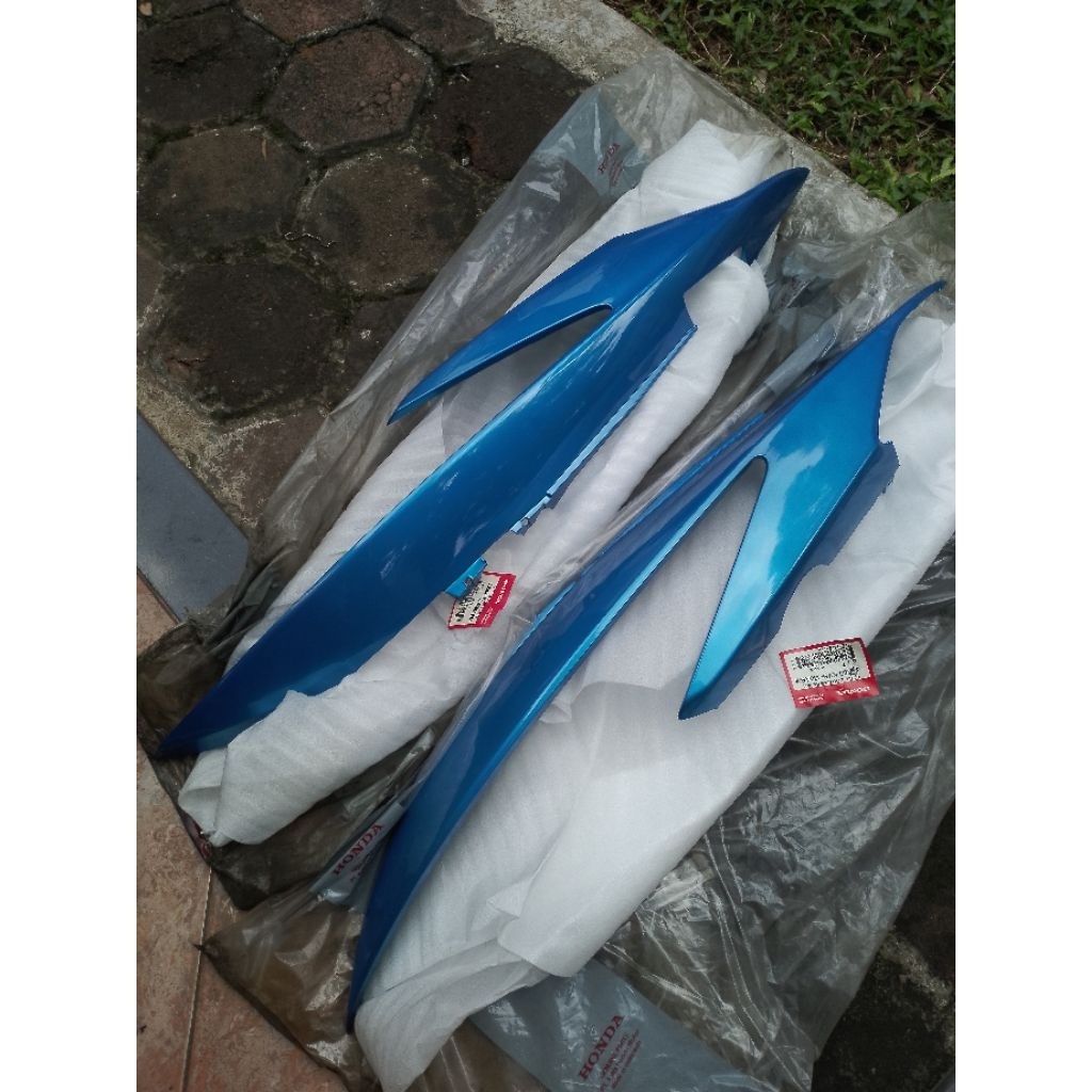 Body Belakang Honda Vario Karbu Vario 110 Old Biru ABM Original AHM New Old Stock