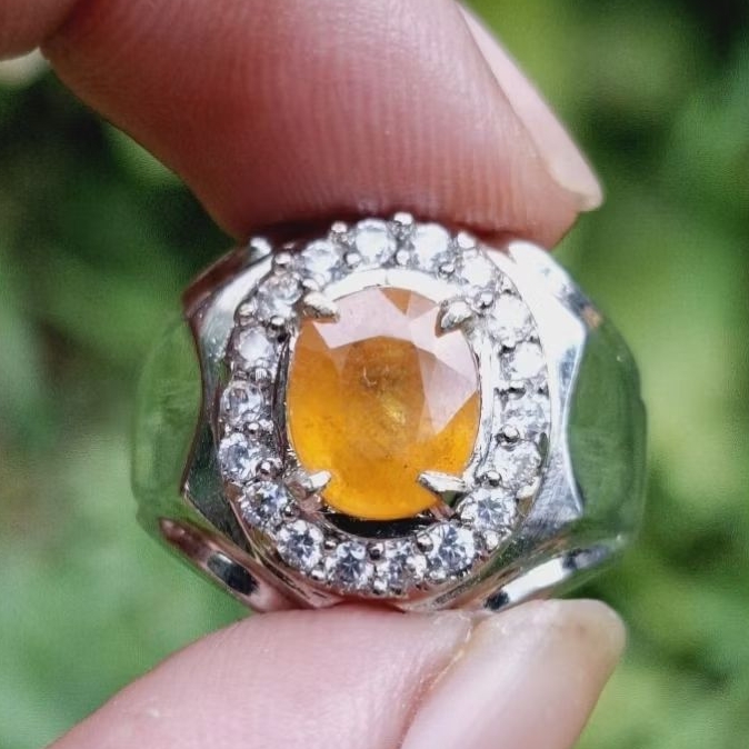 Natural Yellow Safir Premium Quality
