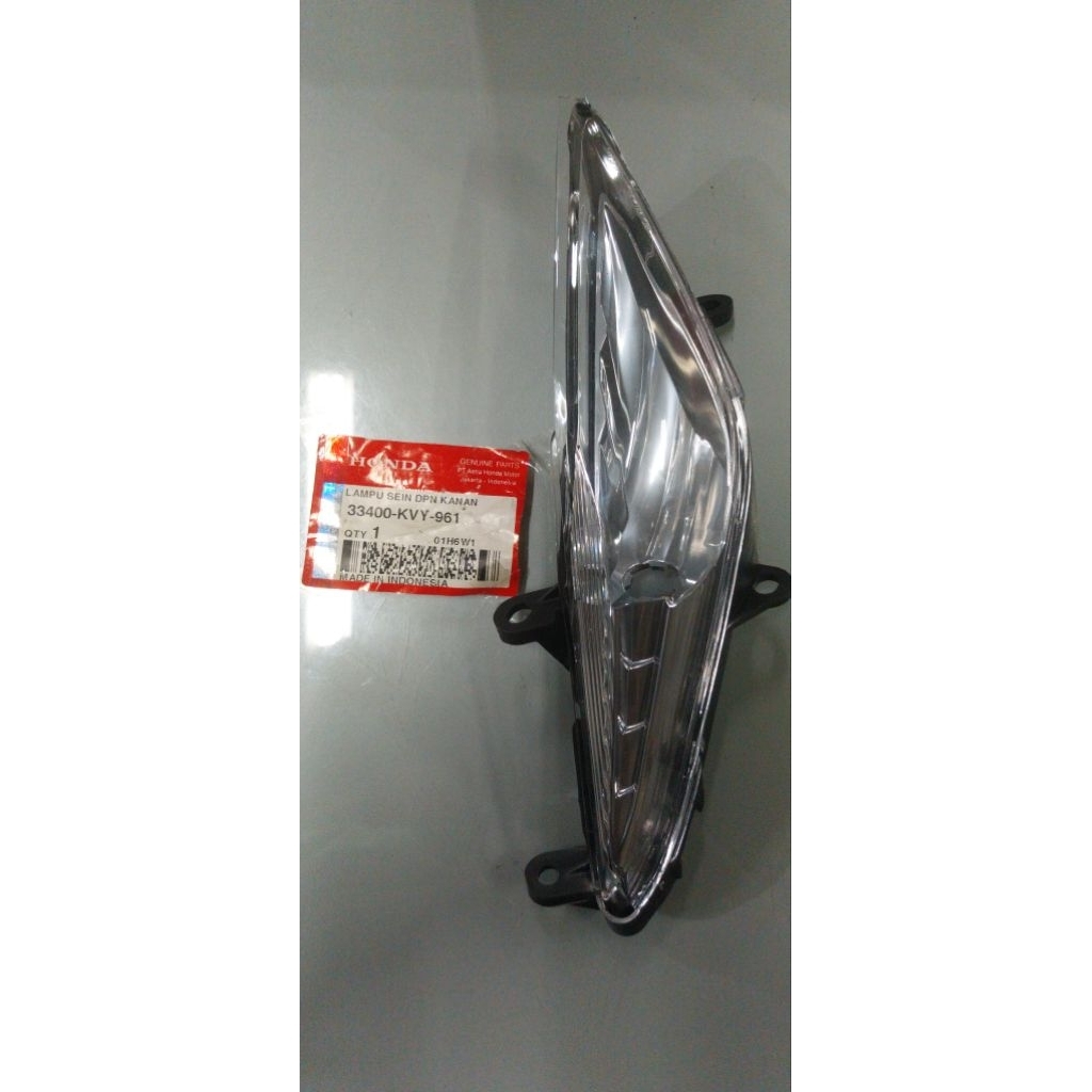Lampu sein depan kanan motor Beat carbu number part 33400KVY961
