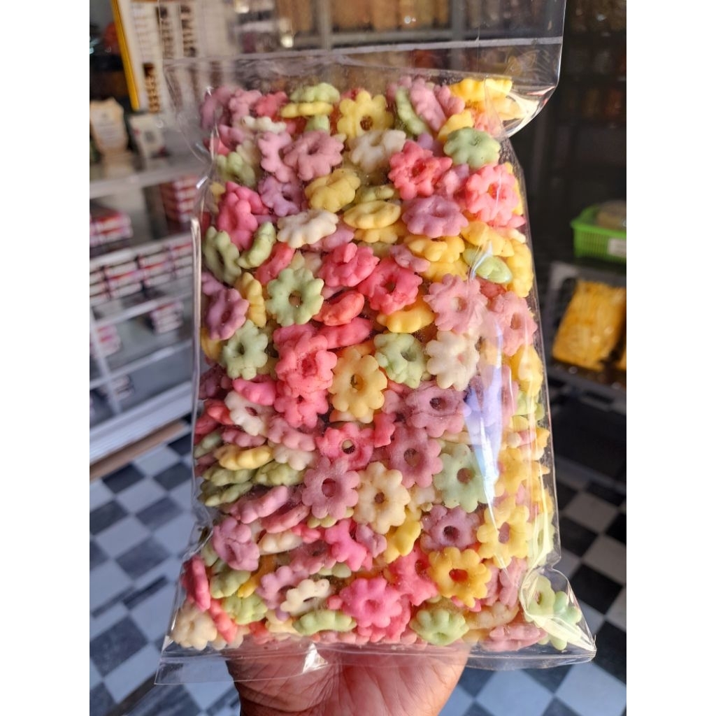 

Ajisan atau sakura warna gurih dan renyah kesukaan anak anak