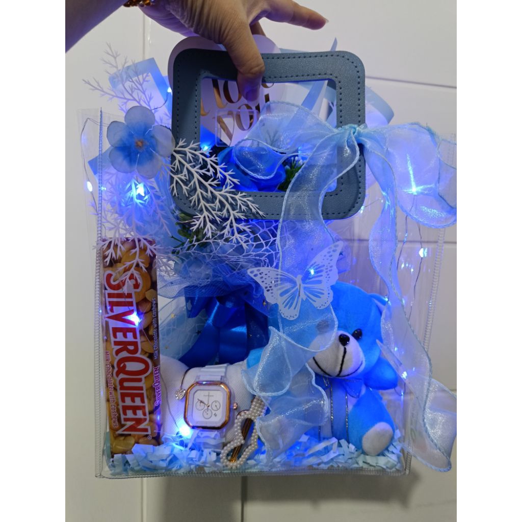 

KADO ULTAH / KADO ANNIVERSARY / KADO MURAH / BUKET BUNGA / BONEKA / KADO VALENTINE / WISUDA / GIFT CEEW