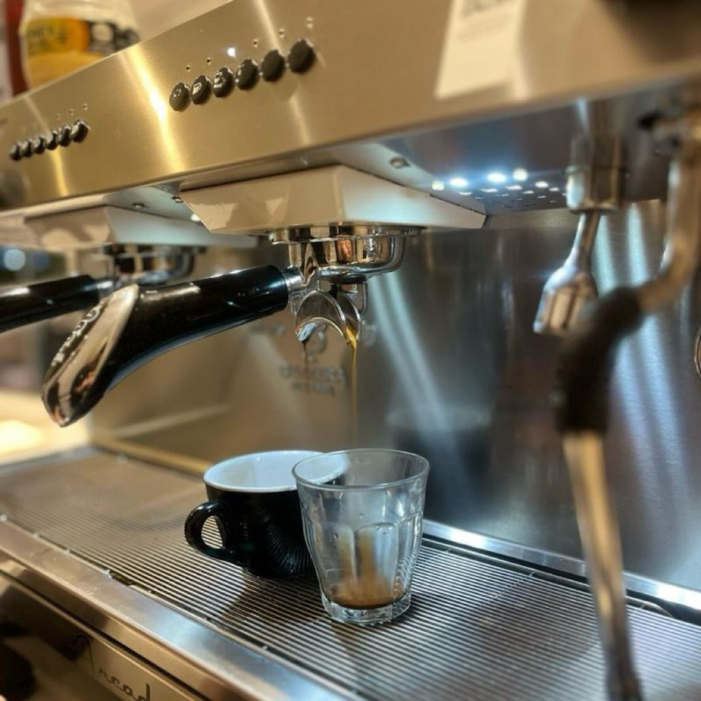 

Biji Kopi Espresso Komersial - 1 kg / Coffee Arabica dan Robusta