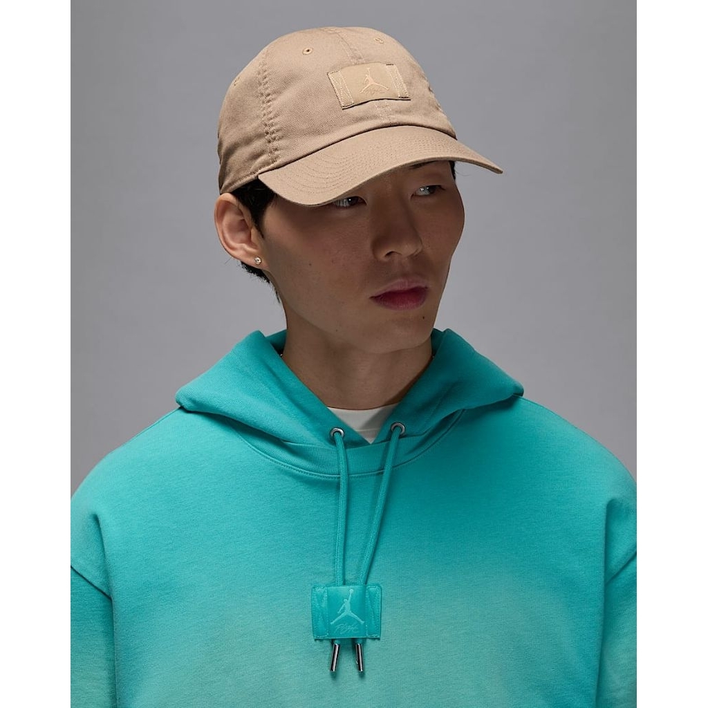 NIKE UNISEX BASKETBALL JORDAN CLUB CAP UNISEX ORIGINAL TOPI PRIA WANITA -BROWN