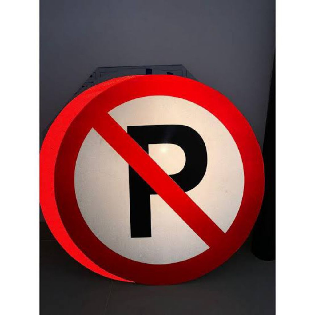 

RAMBU RAMBU DILARANG PARKIR