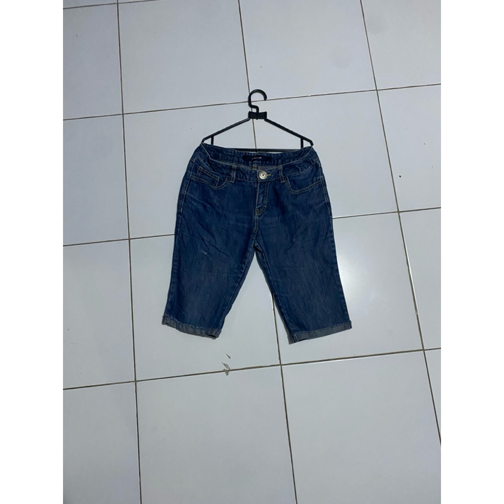 celana art avant garde