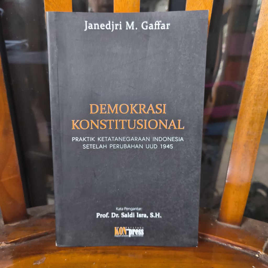 Demokrasi Konstitusional, Janedjri M. Gaffar