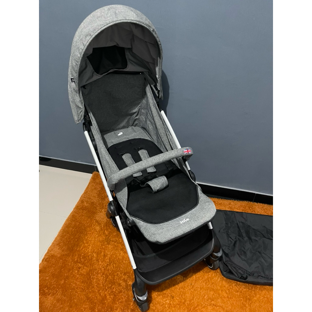 Joie Stroller Meet Tourist Japan limited edition